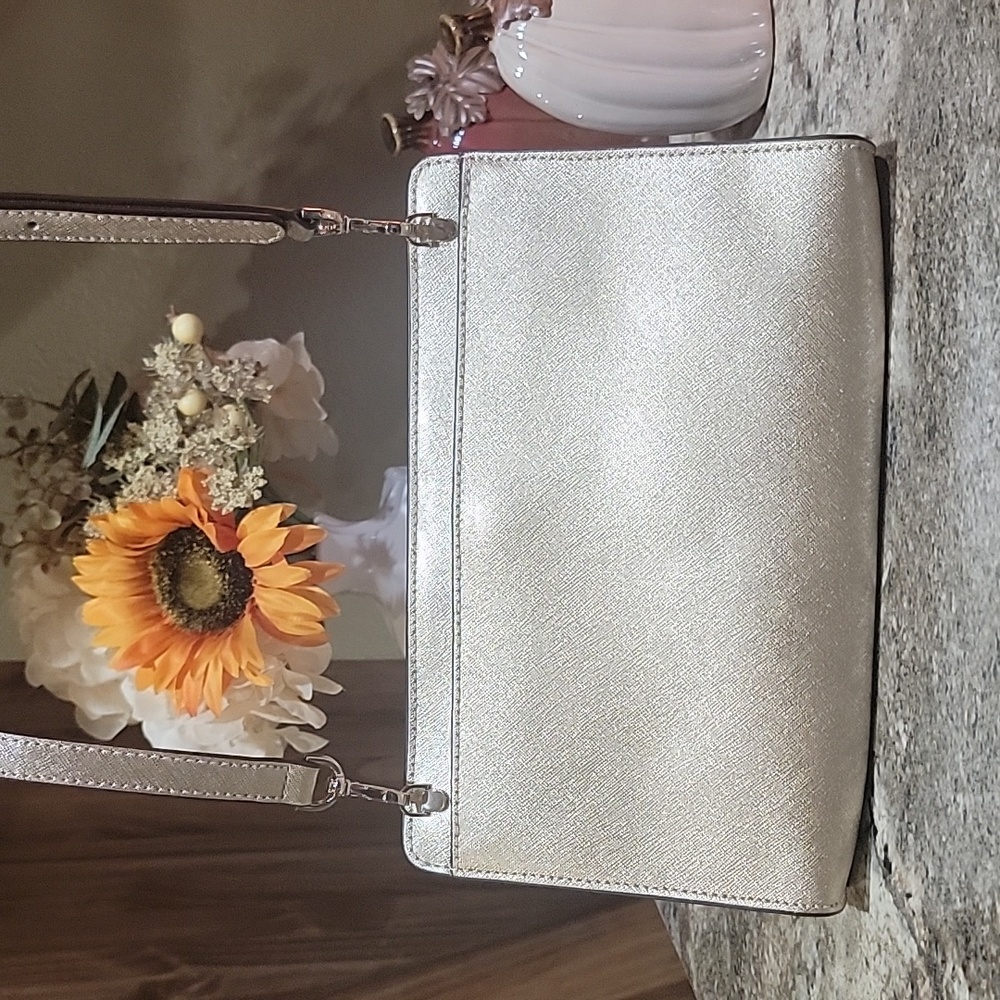 Michael Kors NWOT Metallic Gold Crossbody - Picture 7 of 11